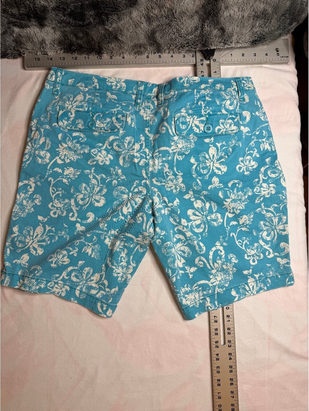 Arizona Jean Co Youth Size 13 Blue Floral Textured Corduroy Flat Shorts